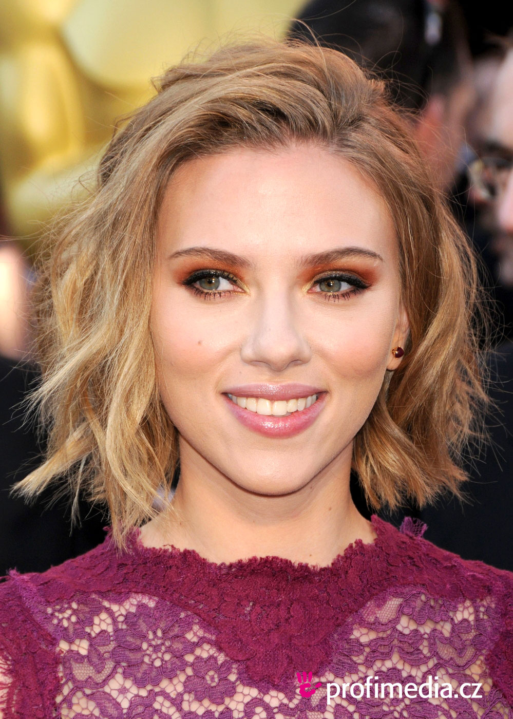 Prom hairstyle - Scarlett Johansson - Scarlett Johansson
