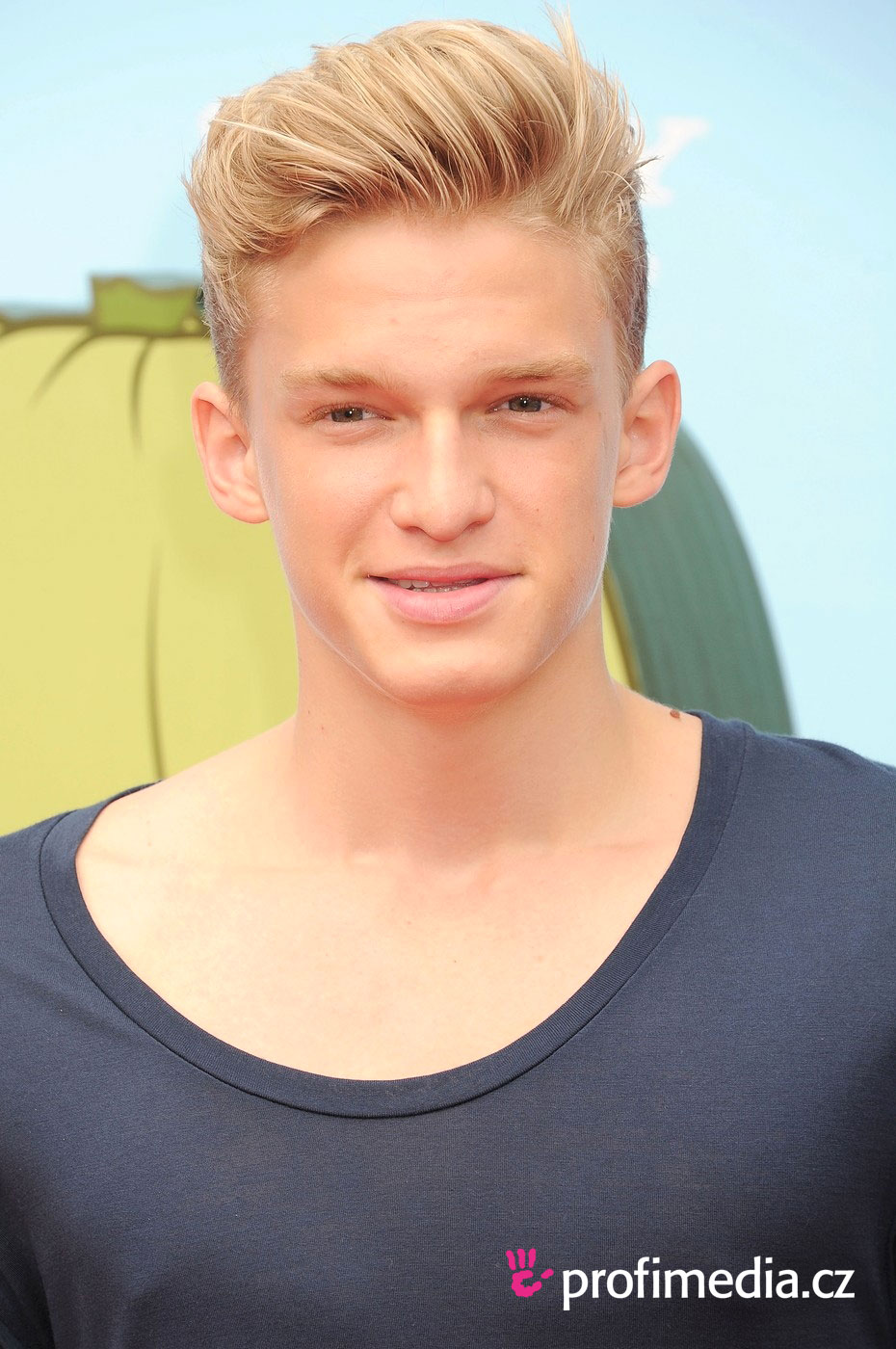 Promi-Frisur zum Ausprobieren - Cody Simpson - Cody Simpson