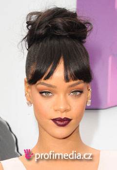 Sztrfrizurk - Rihanna