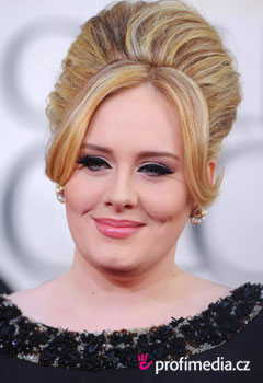 Fryzury gwiazd - Adele