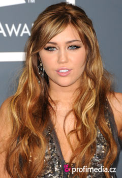 Peinados de famosas - Miley Cyrus