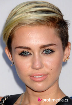 Fryzury gwiazd - Miley Cyrus