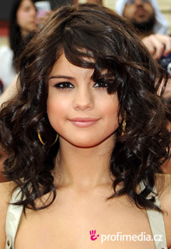 Acconciature delle star - Selena Gomez