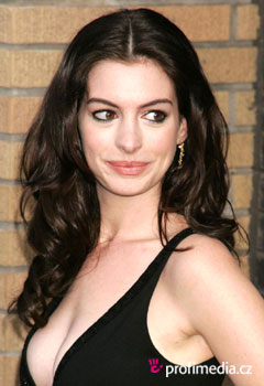 Coiffures de Stars - Anne Hathaway