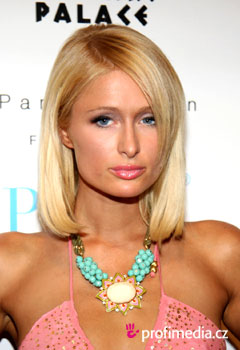 Peinados de famosas - Paris Hilton