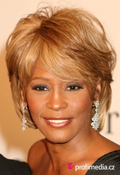 Peinados de famosas - Whitney Houston