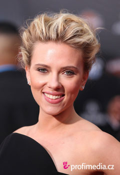 Peinados de famosas - Scarlett Johansson