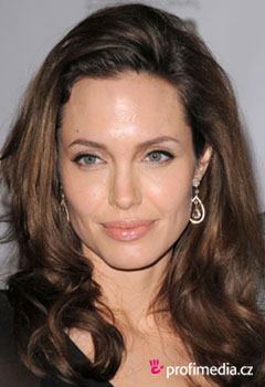 Peinados de famosas - Angelina Jolie