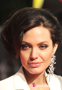 esy celebrt - Angelina Jolie