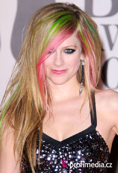 Fryzury gwiazd - Avril Lavigne