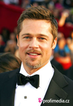 Fryzury gwiazd - Brad Pitt
