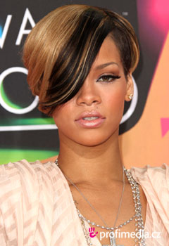 Celebrity - Rihanna