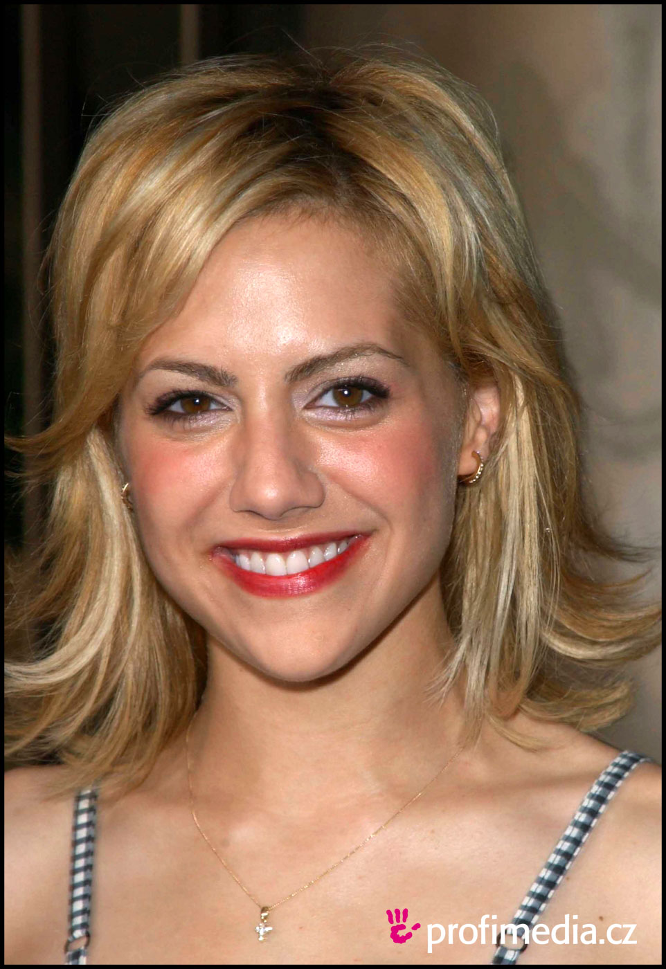 Latest Celebrity Haircut - Brittany Murphy Hairstyles.