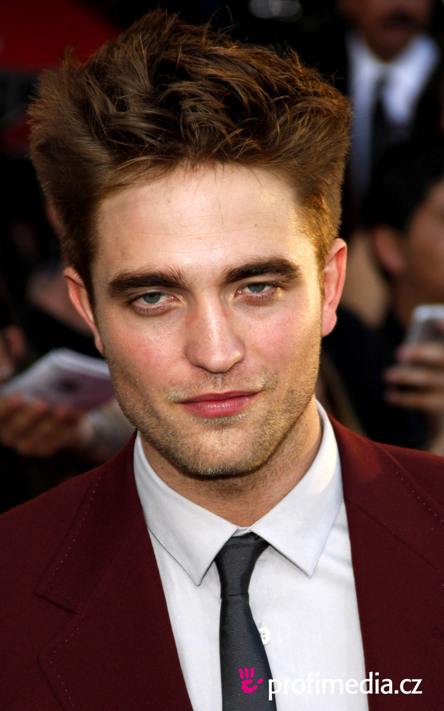 Robert Pattinson - - hairstyle - easyHairStyler
