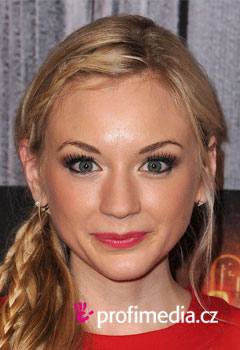 Acconciature delle star - Emily Kinney