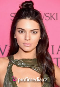 Acconciature delle star - Kendall Jenner