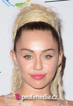 Účesy celebrit - Miley Cyrus