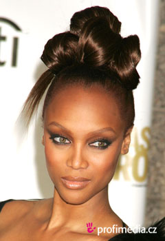 Acconciature delle star - Tyra Banks
