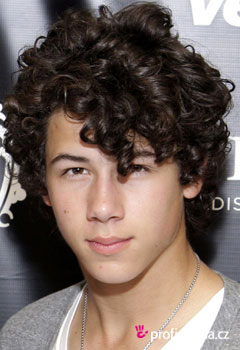 Peinados de famosas - Nick Jonas