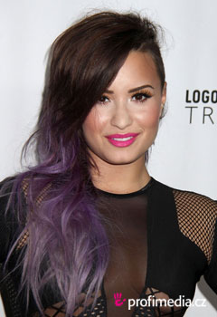 Účesy celebrít - Demi Lovato
