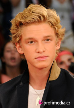 Účesy celebrít - Cody Simpson