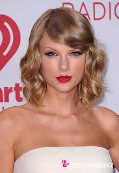 Účesy celebrít - Taylor Swift